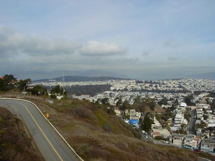 Pic1 - City Panorama<br>Location: <a href="https://www.google.com/maps/search/?api=1&query=37.75494,-122.44665" target="_new">Twin Peaks lookout</a>